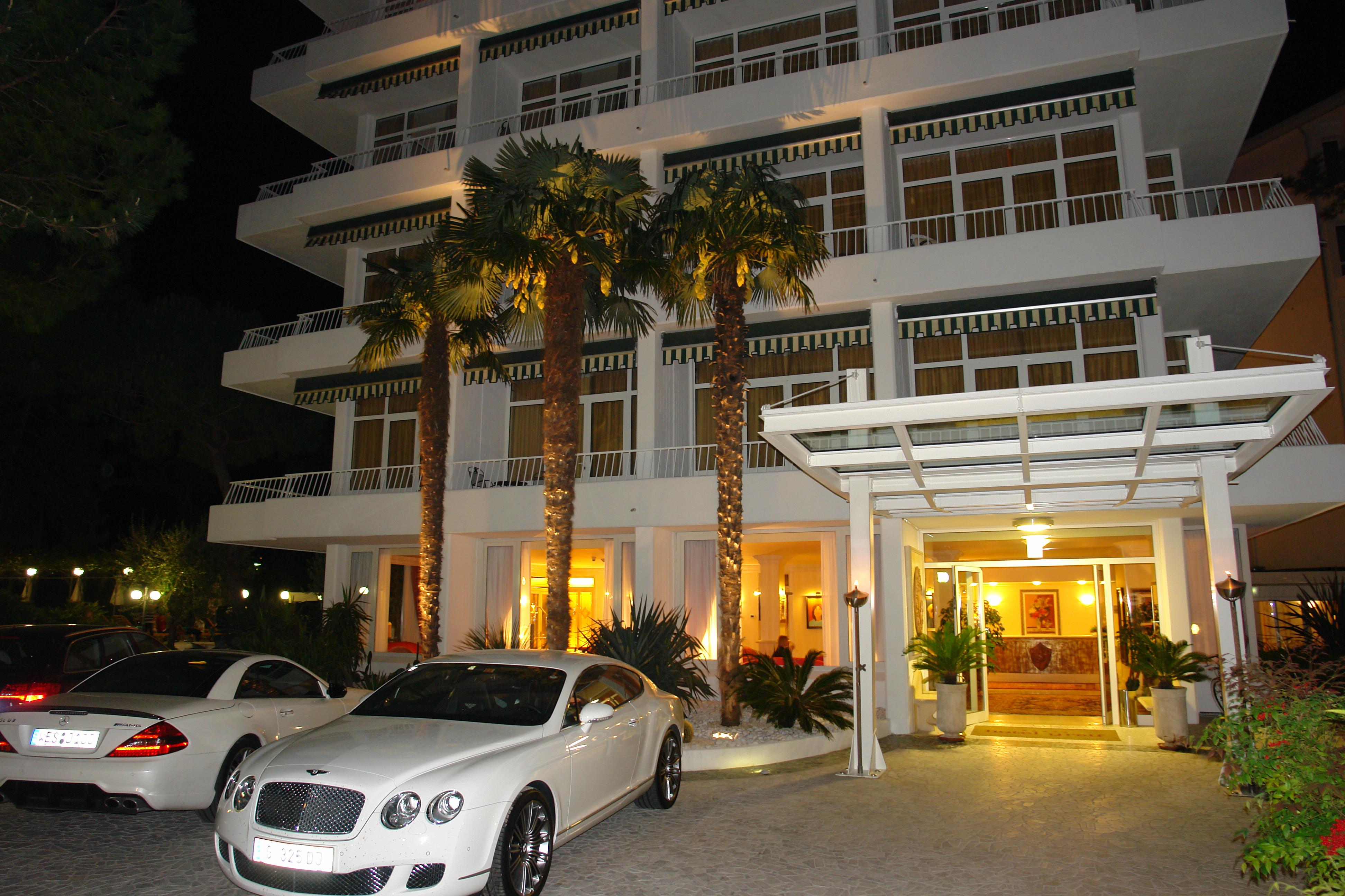 Hotel Greif Lignano Sabbiadoro Esterno foto
